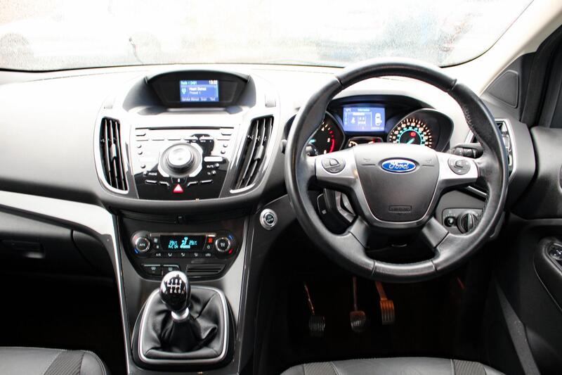 FORD KUGA 2.0 TDCi Titanium  2013