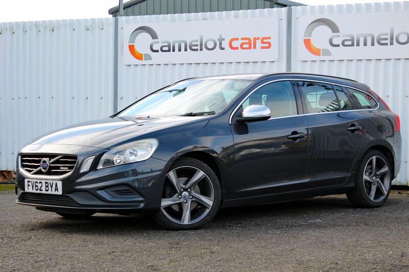 VOLVO V60 2.0 D4 R-Design  2012