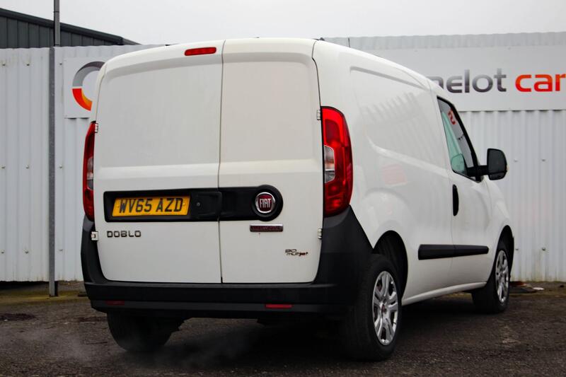 FIAT DOBLO 1.3 New Doblo Cargo Cargo 1.3 90 Multijet Ii 2015