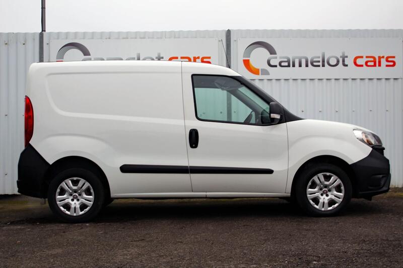 FIAT DOBLO 1.3 New Doblo Cargo Cargo 1.3 90 Multijet Ii 2015