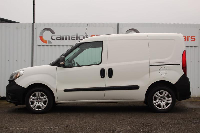 FIAT DOBLO 1.3 New Doblo Cargo Cargo 1.3 90 Multijet Ii 2015