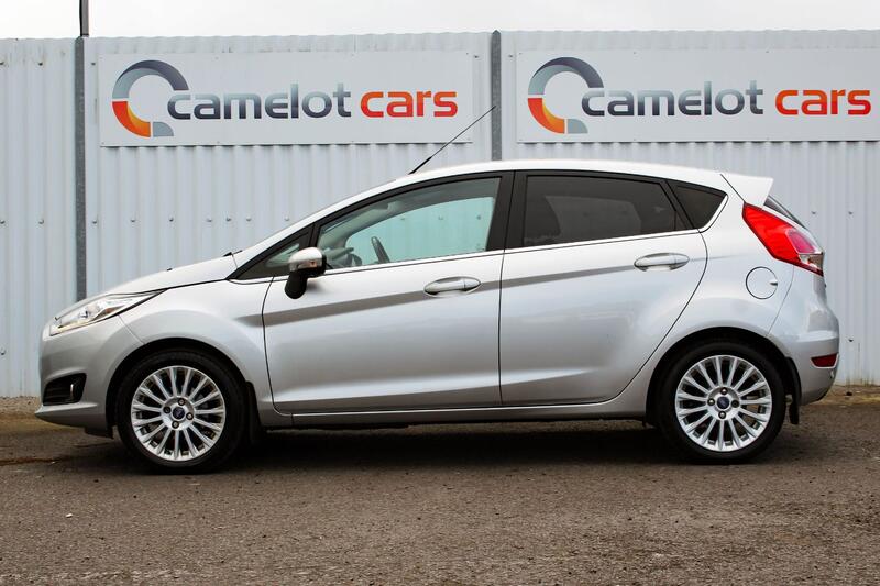 FORD FIESTA 1.0 T EcoBoost Titanium 2014