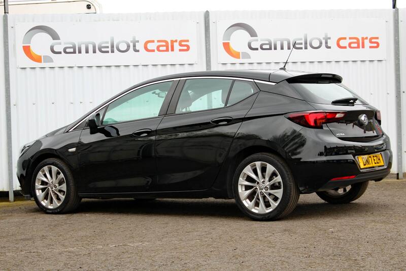 VAUXHALL ASTRA 1.4 i Design 2017