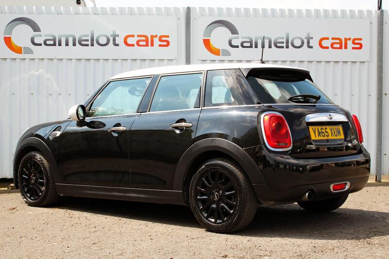 MINI HATCH 1.5 5-Door Hatch Cooper 2015