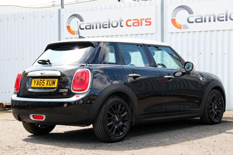 MINI HATCH 1.5 5-Door Hatch Cooper 2015