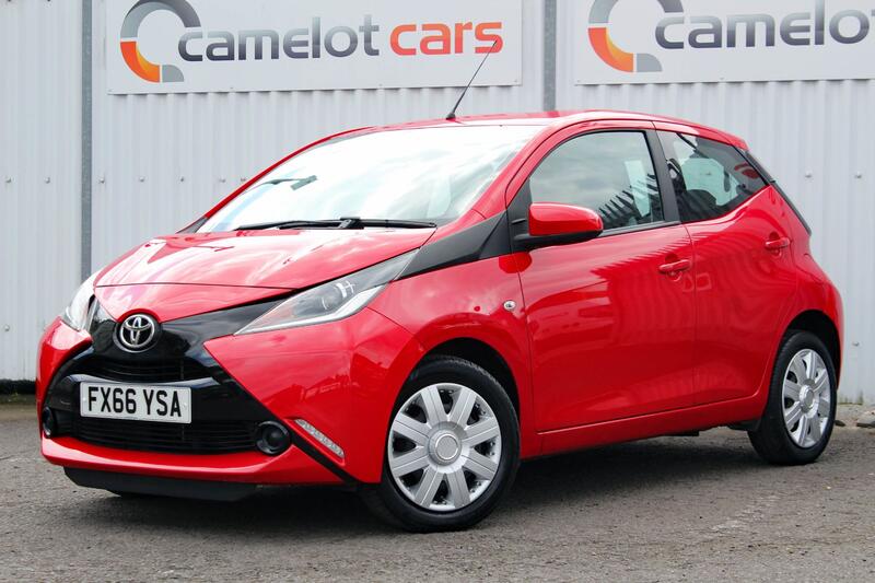 TOYOTA AYGO 1.0 VVT-i x-play 2016