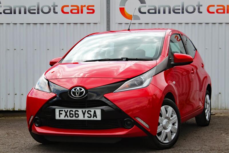 TOYOTA AYGO 1.0 VVT-i x-play 2016