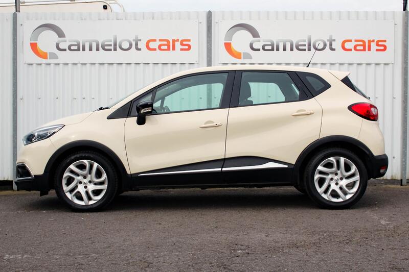 RENAULT CAPTUR 1.5 Dynamique MediaNav dCi 90 Stop & Start 2015