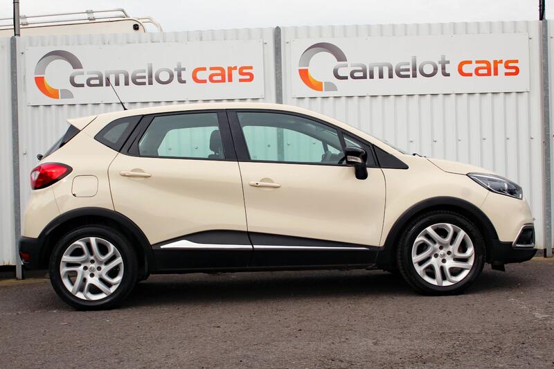 RENAULT CAPTUR 1.5 Dynamique MediaNav dCi 90 Stop & Start 2015