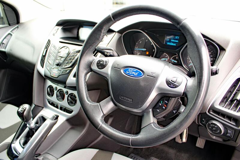 FORD FOCUS 1.6 TDCi Zetec 2011