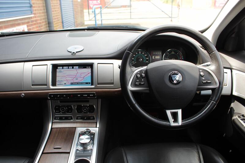 JAGUAR XF 2.2 d Luxury 2014