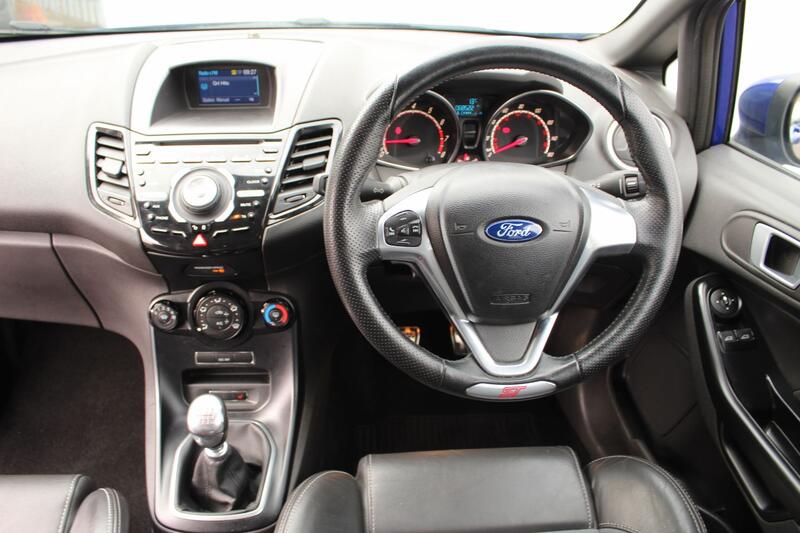 FORD FIESTA 1.6 T EcoBoost ST-2 2014