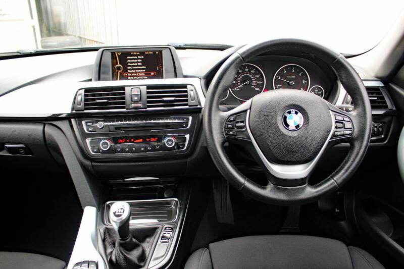 BMW 3 SERIES 2.0 320d Sport Saloon 2014