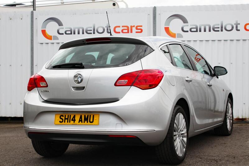 VAUXHALL ASTRA 1.4 16v Excite 2014