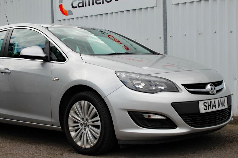 VAUXHALL ASTRA 1.4 16v Excite 2014