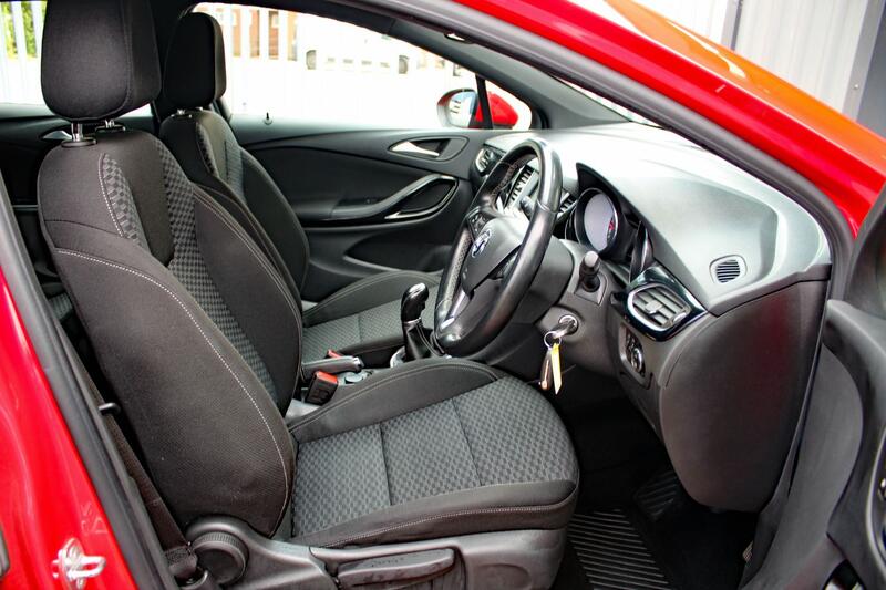 VAUXHALL ASTRA 1.0 i Turbo ecoFLEX SRi 2015