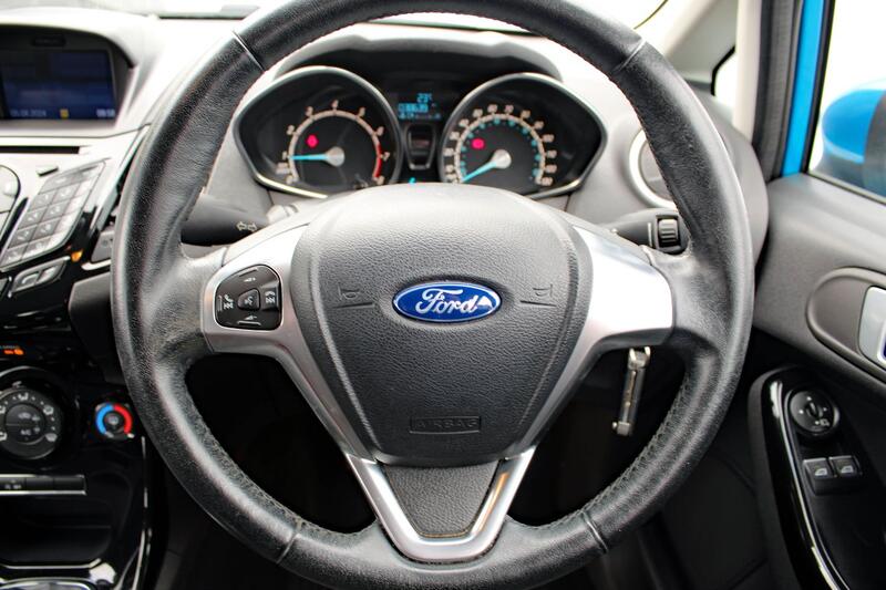 FORD FIESTA 1.0 T EcoBoost Zetec 2016