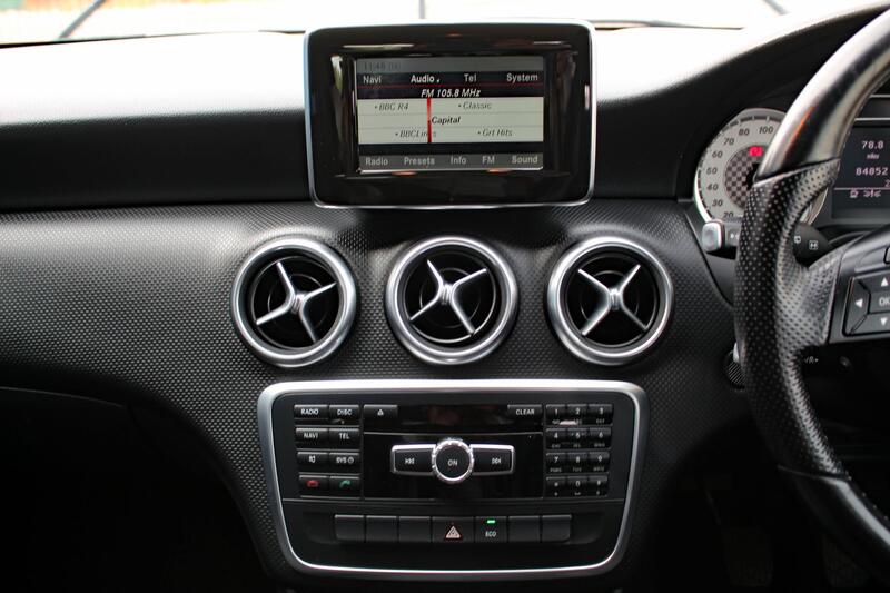 MERCEDES-BENZ A CLASS 1.6 A180 BlueEfficiency Sport 2013