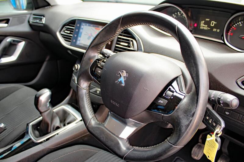 PEUGEOT 308 1.6 BlueHDi Active 2016