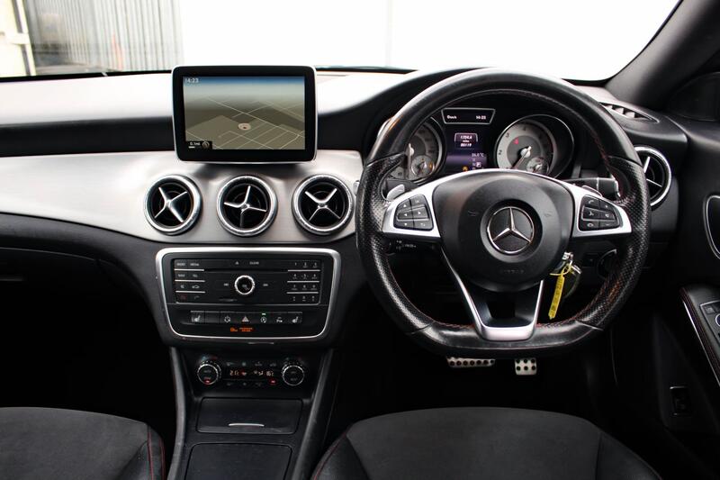 MERCEDES-BENZ CLA 2.1 CLA220 CDI AMG Sport 2015