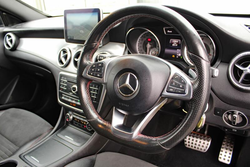 MERCEDES-BENZ CLA 2.1 CLA220 CDI AMG Sport 2015