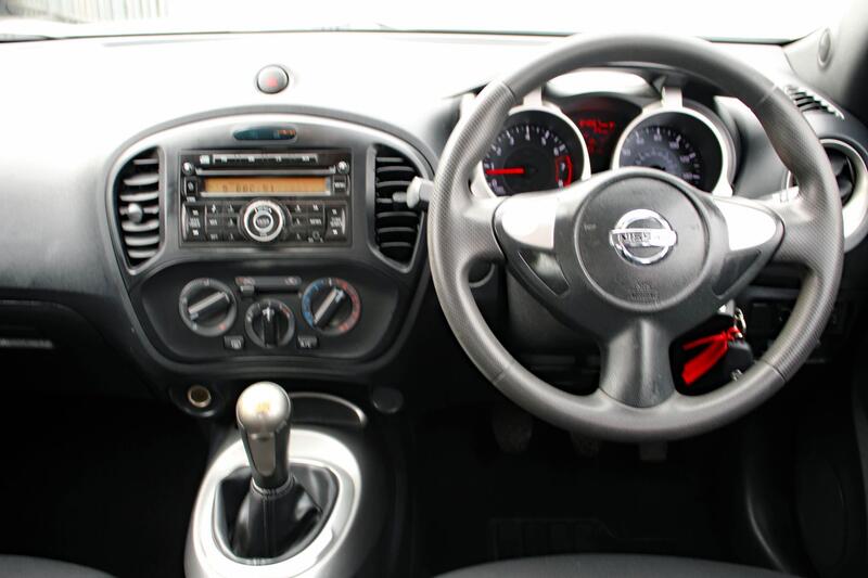 NISSAN JUKE 1.6 Visia 2015