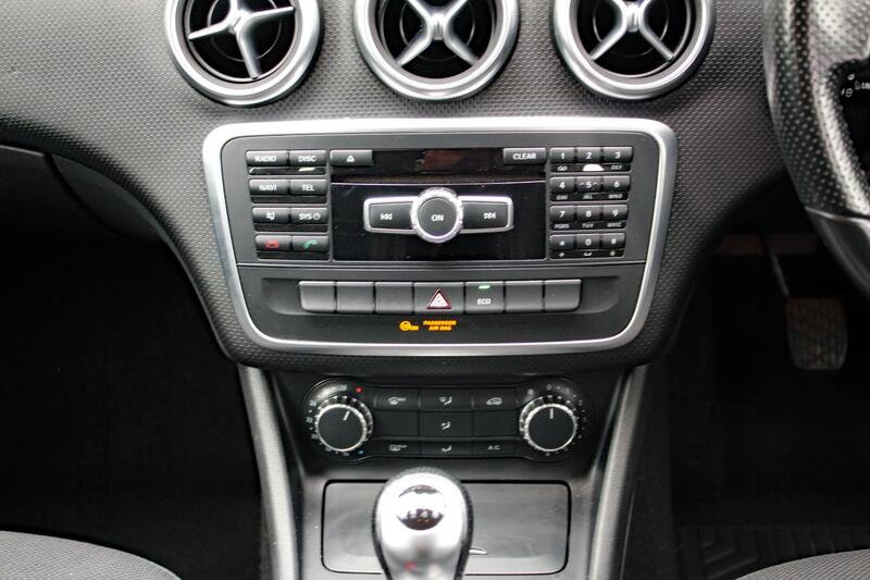 MERCEDES-BENZ A CLASS 1.5 A180 CDI Sport 2014