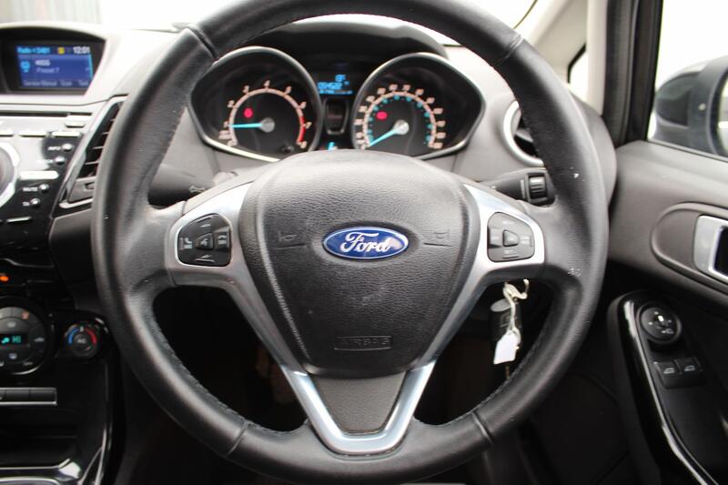 FORD FIESTA 1.0 Titanium 2013