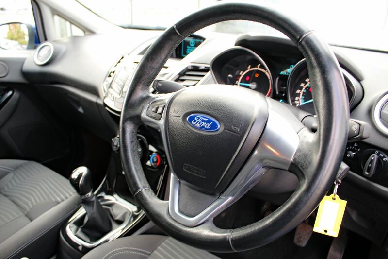 FORD FIESTA 1.0 T EcoBoost Zetec 2014