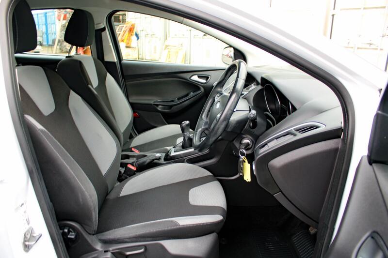 FORD FOCUS 1.0 T EcoBoost Zetec 2014