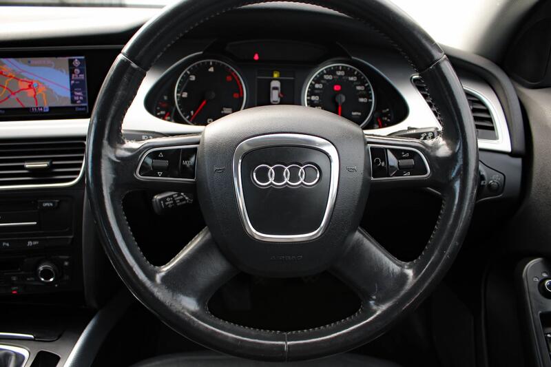 AUDI A4 AVANT 2.0 TDIe Technik 2011