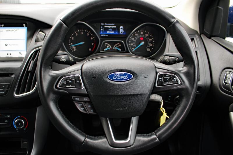 FORD FOCUS 1.0 T EcoBoost Zetec Edition 2018