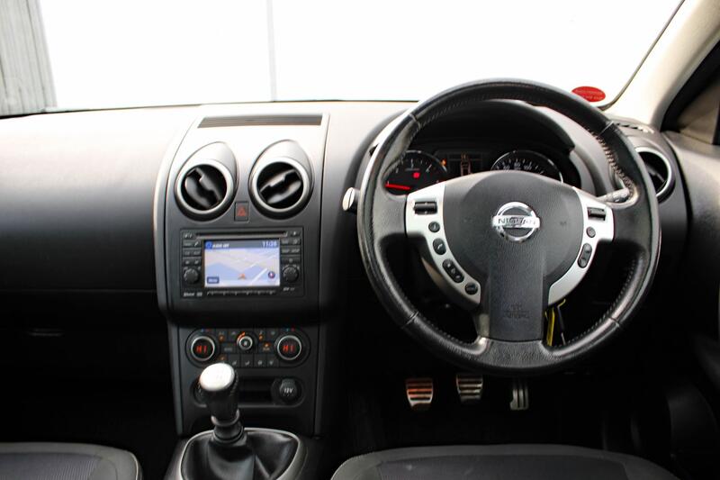 NISSAN QASHQAI 1.5 dCi n-tec 2012