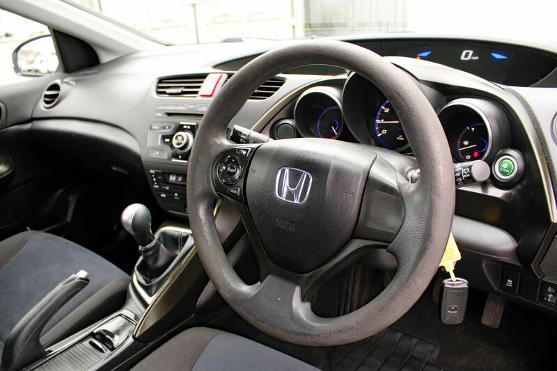 HONDA CIVIC 1.8 i-VTEC SE 2013