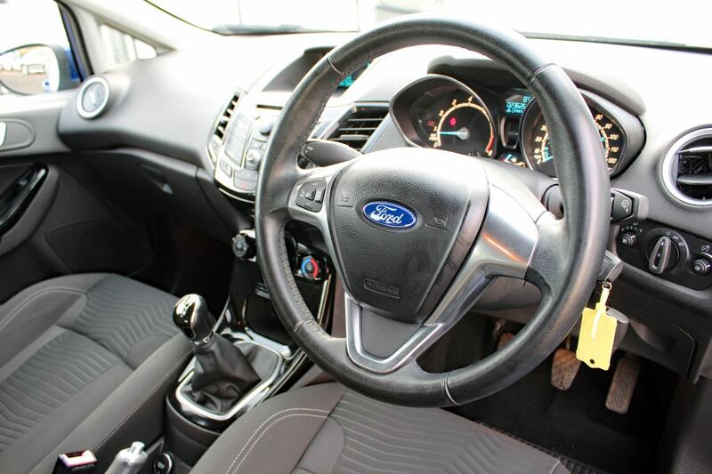 FORD FIESTA 1.3 Zetec 2014