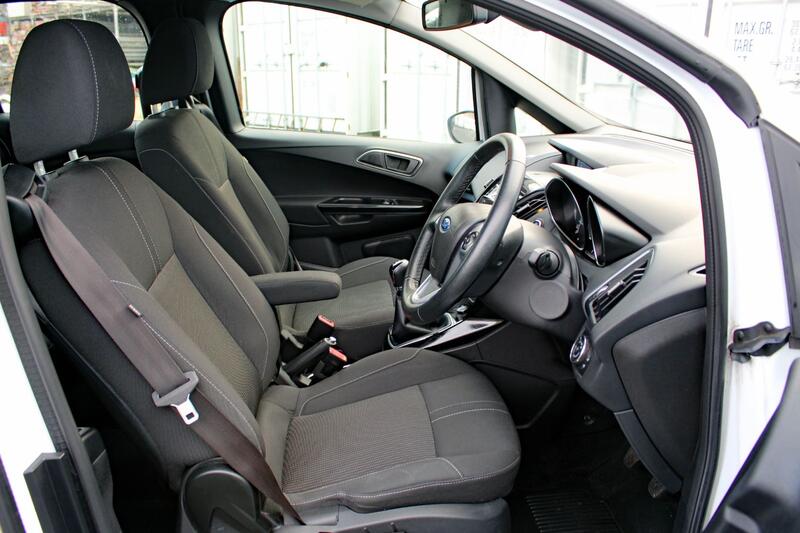 FORD B-MAX 1.0 T EcoBoost Titanium 2013