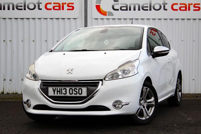 PEUGEOT 208 1.4 HDi Allure 2013