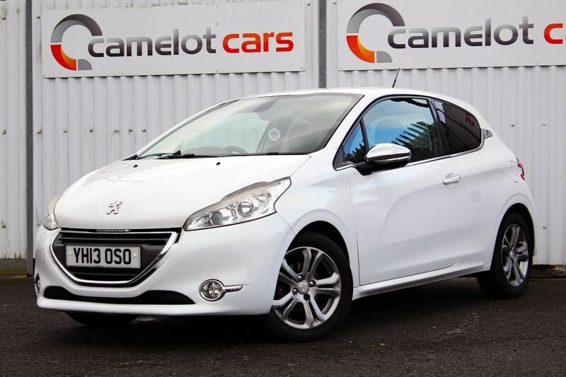 PEUGEOT 208 1.4 HDi Allure 2013