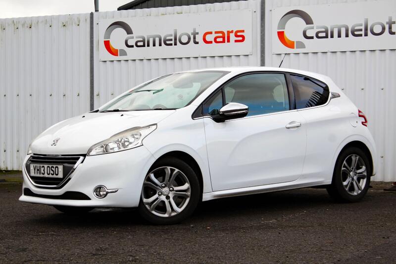 PEUGEOT 208 1.4 HDi Allure 2013