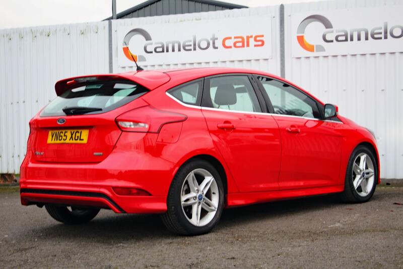 FORD FOCUS 1.0 T EcoBoost Zetec S 2015