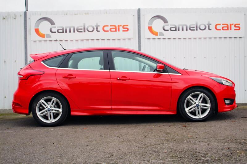 FORD FOCUS 1.0 T EcoBoost Zetec S 2015