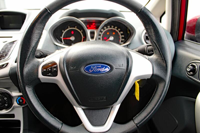 FORD FIESTA 1.3 Zetec 2009