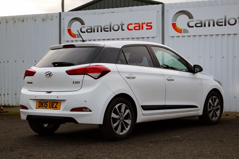HYUNDAI I20 1.2 Premium 2015