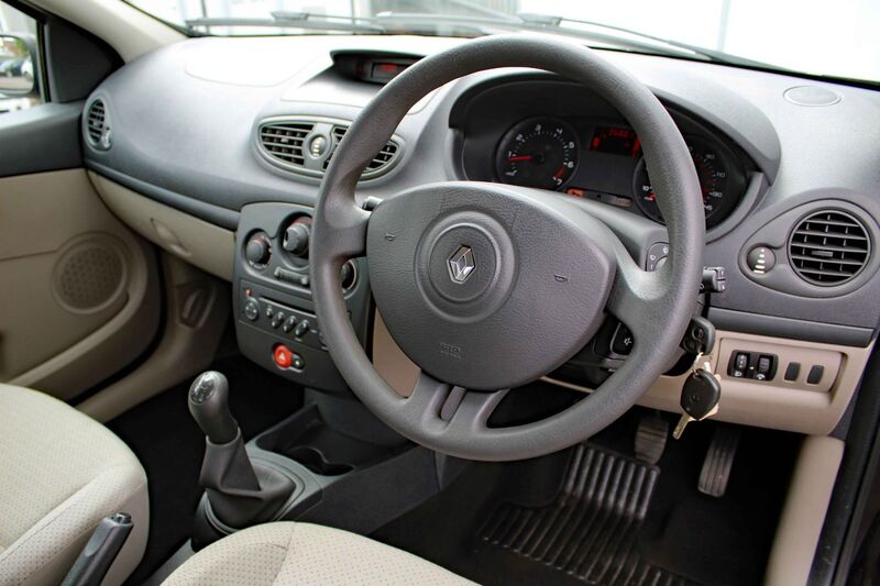 RENAULT CLIO 1.4 EXPRESSION 2006