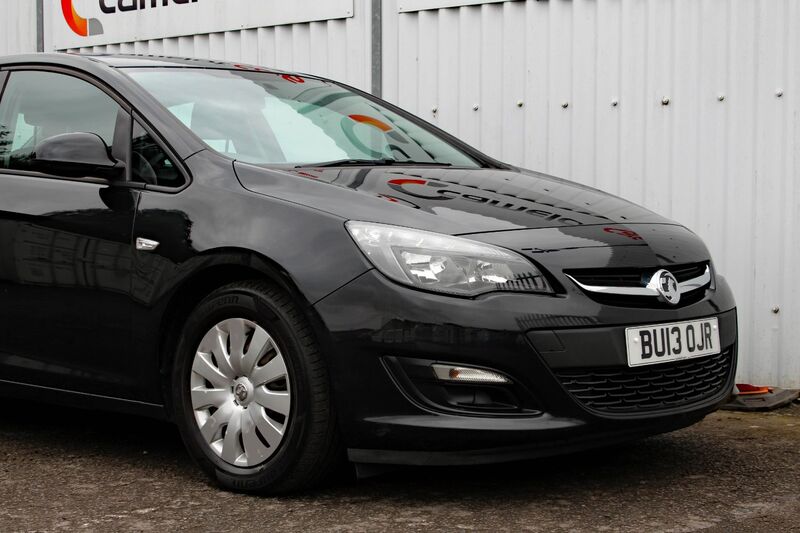 VAUXHALL ASTRA 1.7 CDTI EXCLUSIVE 2013