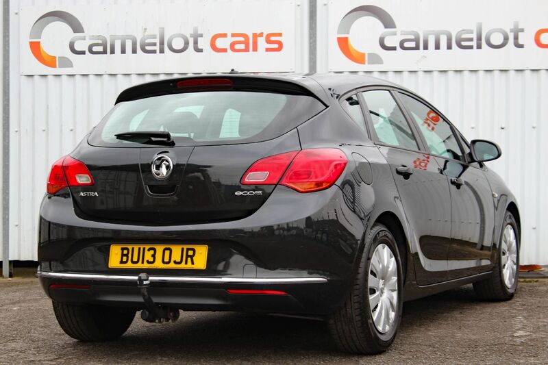 VAUXHALL ASTRA 1.7 CDTI EXCLUSIVE 2013